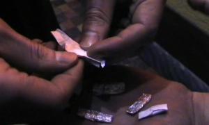 На гірськолижному курорті піймали бармена-наркоторговця