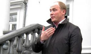 Ударівець розповів, чому Азаров на нього розлютився