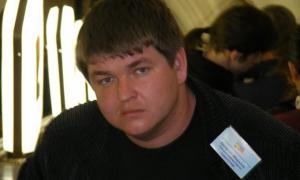 У Криму грабіжник роздягнув і відлупцював депутата-регіонала