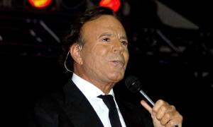 Хуліо Іглесіас відмінив концерт у Києві