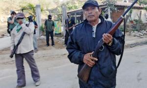 У Мексиці загін дружинників захопив місто і арештував місцевих поліцейських