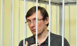 Луценко заявив, що не знав, яку зарплату отримував його водій