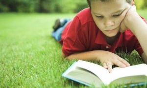 Більше половини українців не читають книжок