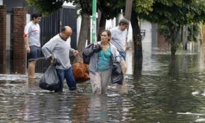 В Аргентині вирує повінь, уже є півсотні жертв