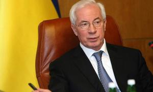За рік Азаров отримав 445 тисяч зарплати і відклав на банківські рахунки понад півтора мільйона гривень