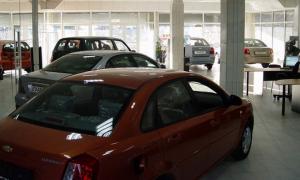 У березні автодилери продали на 60% більше іномарок, ніж у лютому