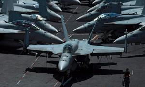 В Аравійське море впав американський винищувач, пілоти встигли катапультуватись