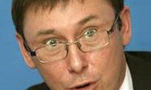 Луценко активізує навколо себе польових командирів