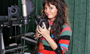 Співачка Свєта Свєтікова йде у декрет