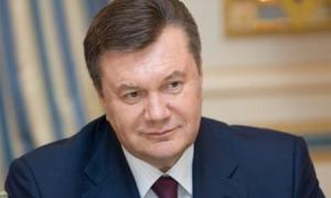 ЗМІ: Друкарня, яка виплатила Януковичу мільйони авторської винагороди, не випускає книги