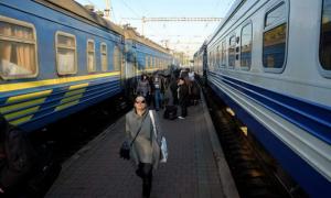«Укрзалізниця» призначила до свят 112 додаткових рейсів