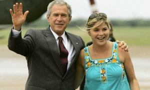 Одна з дочок-близнючок зробила Джорджа Буша дідом