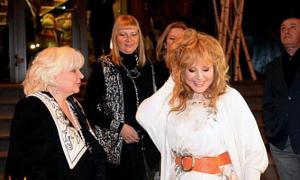 Басков показав, який торт спекли для Пугачової