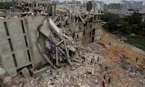 У Бангладеш з-під завалів витягли 363 тіла