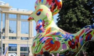 На Театральний майдан Луцька залетіла «Диво-птаха»