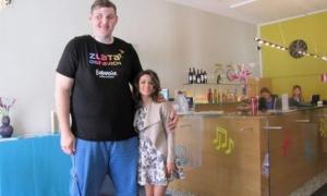 Злата Огневич репетирує номер для «Євробачення» з велетнем