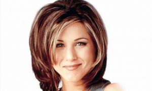 Зачіска Дженніфер Еністон у «Друзях» була придумана під кайфом