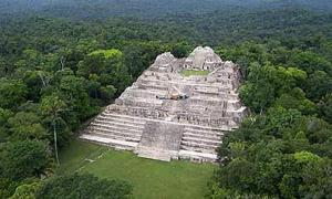 Одну з найбільших пірамід майя розібрали на будматеріали