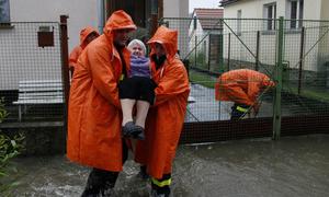 Повінь у Європі забрала життя трьох людей, ще вісім зникли безвісти