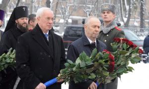 Спікеру Рибаку у парламенті треба більше квітів, ніж Литвину