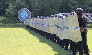 Волинські міліціонери вчились втихомирювати футбольних вболівальників