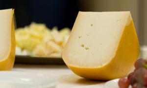 Росія знову має претензії до українських сирів