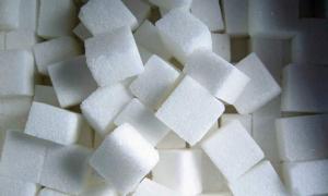 Мінагрополітики обіцяє стабільні поставки і ціни на цукор
