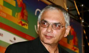 Режисер Карен Шахназаров потрапив у ДТП