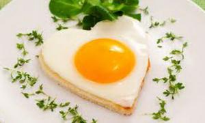 Яйця на сніданок дадуть заряд бадьорості на весь день