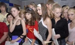 За 10 днів вступної кампанії-2013 абітурієнти подали 900 тисяч заяв