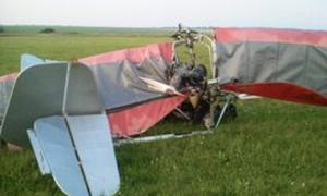 У Чернівецькій області на саморобному літаючому апараті розбились члени авіаційного клубу