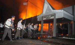 З індонезійської в’язниці втекли 200 ув’язнених