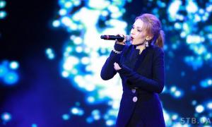 Переможниця «Х-фактора» не збирається повертатись на роботу касира