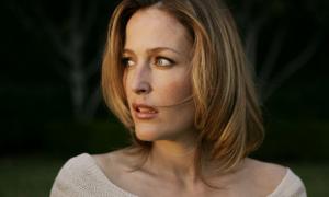 Зірка «Секретних матеріалів» втратила вії під час бійки