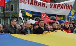 Восени опозиція продовжить акції «Вставай, Україно!»