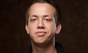 Скандальному ведучому Дурнєву вибили зуби