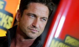 Джерард Батлер зрадив своїй подружці з таємничою брюнеткою