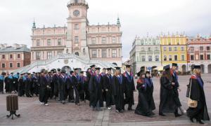 Діти обирають вузи за кордоном, бо там дешевше і є перспектива працевлаштування