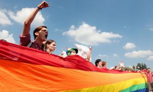 У Росії перевірять гомосексуалістів і проституток на ВІЛ