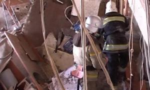 Під завалами висотки в Луганську знайшли ще одну людину