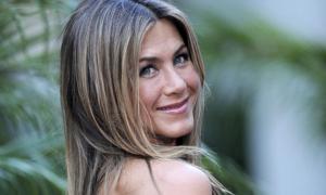 На Дженніфер Еністон подадуть до суду