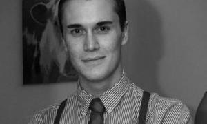 Стажер британського банку помер, відпрацювавши безперервно 72 години