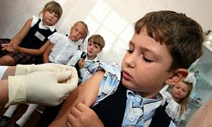 Дітей без щеплень справді можуть не допустити до школи