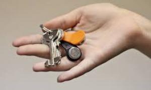 Сироті із Любомльщини подарували квартиру
