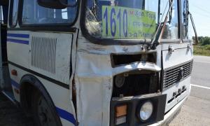На Харківщині в аварії з автобусами постраждали дві дитини