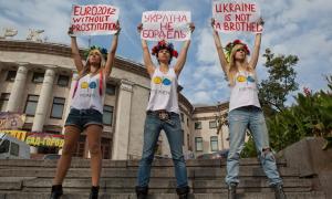 Femen обіцяє не припиняти діяльність в Україні