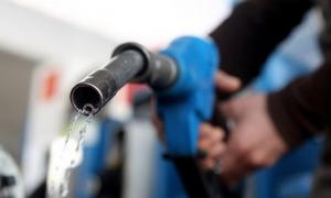 Виробництво бензину з початку року скоротилося майже вдвічі