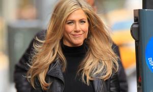 Дженніфер Еністон запевняє, що вже готова до материнства