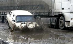 Більше чверті водіїв вважають українські дороги небезпечними