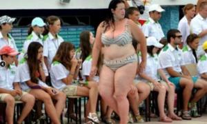 Руслана Писанка ефектно стрибнула у басейн з «вишки»